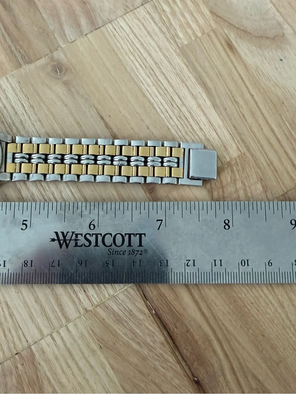 Seiko Vintage Watch Two-Tone Bracelet Case Gray Dial Date Window New Crystal